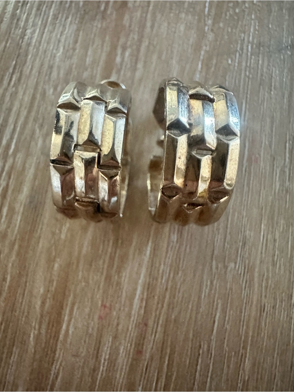 Vintage Sperry Brick Link Screw Back Earrings